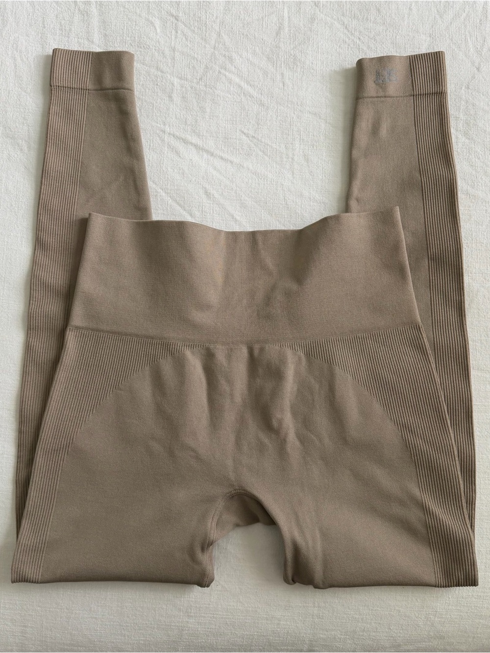 SET Active High-Waist Seamless Leggings in Taupe Brown